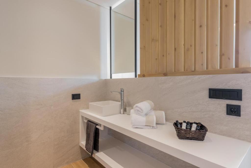 קרי Eptanisos Beachfront Suites Zante מראה חיצוני תמונה