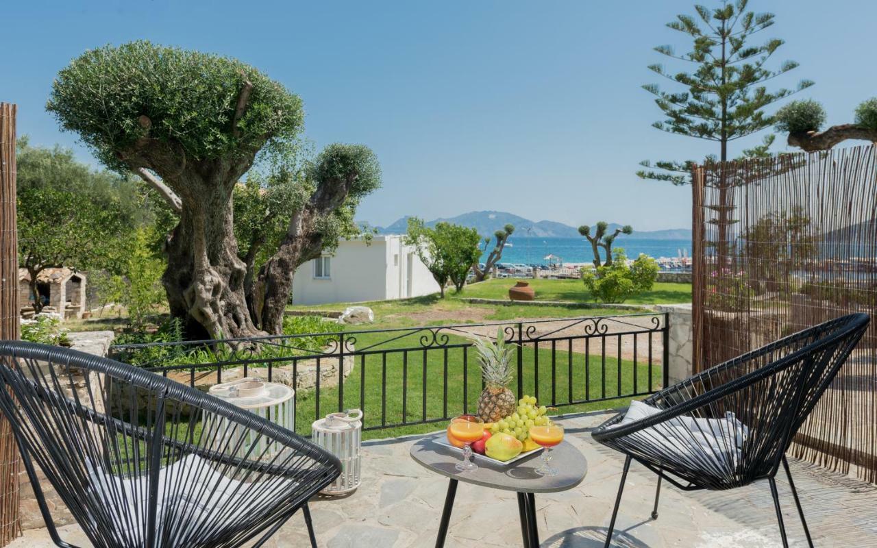 קרי Eptanisos Beachfront Suites Zante חדר תמונה